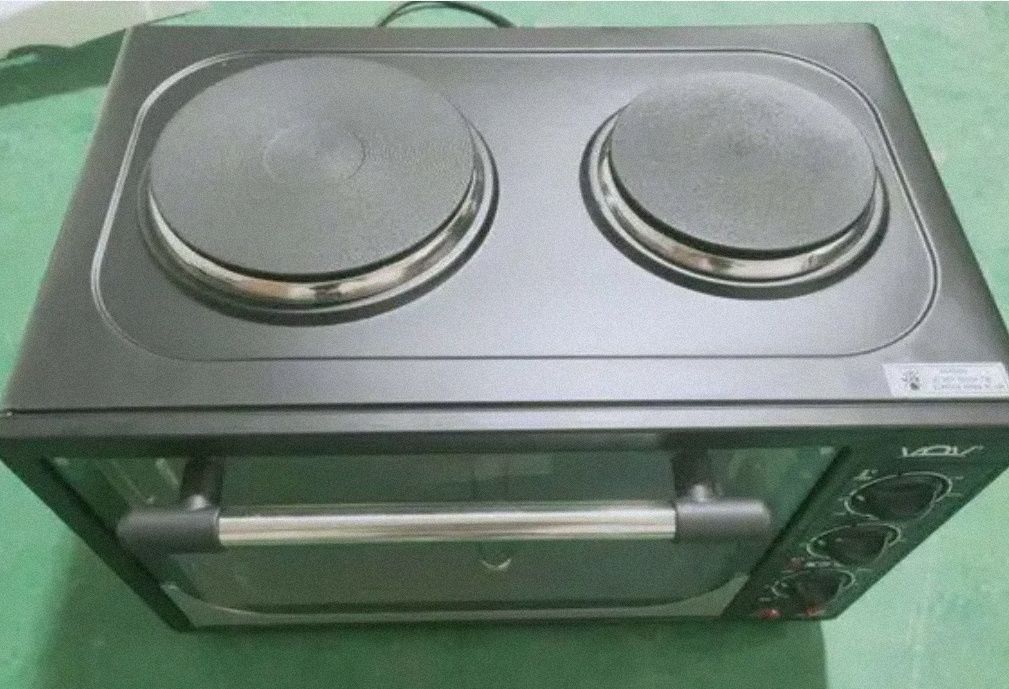 Електроплитка духовка з блинами піч электроплита