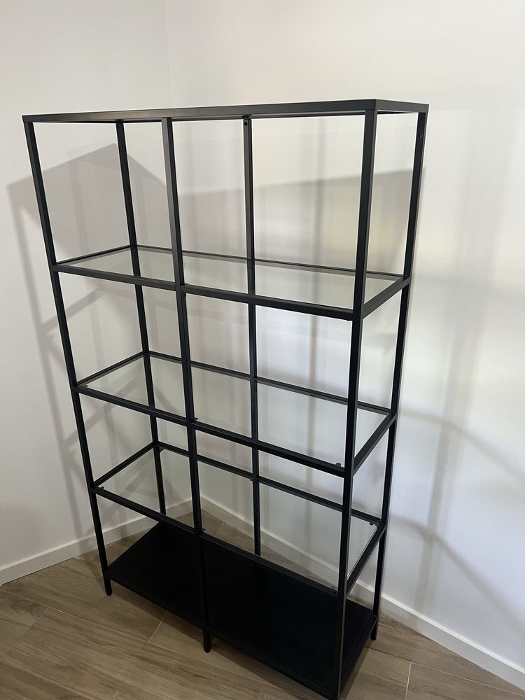 Movel preto ikea