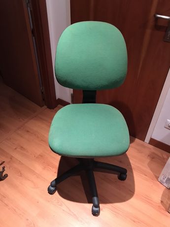 Cadeira escritorio verde (regulavel)