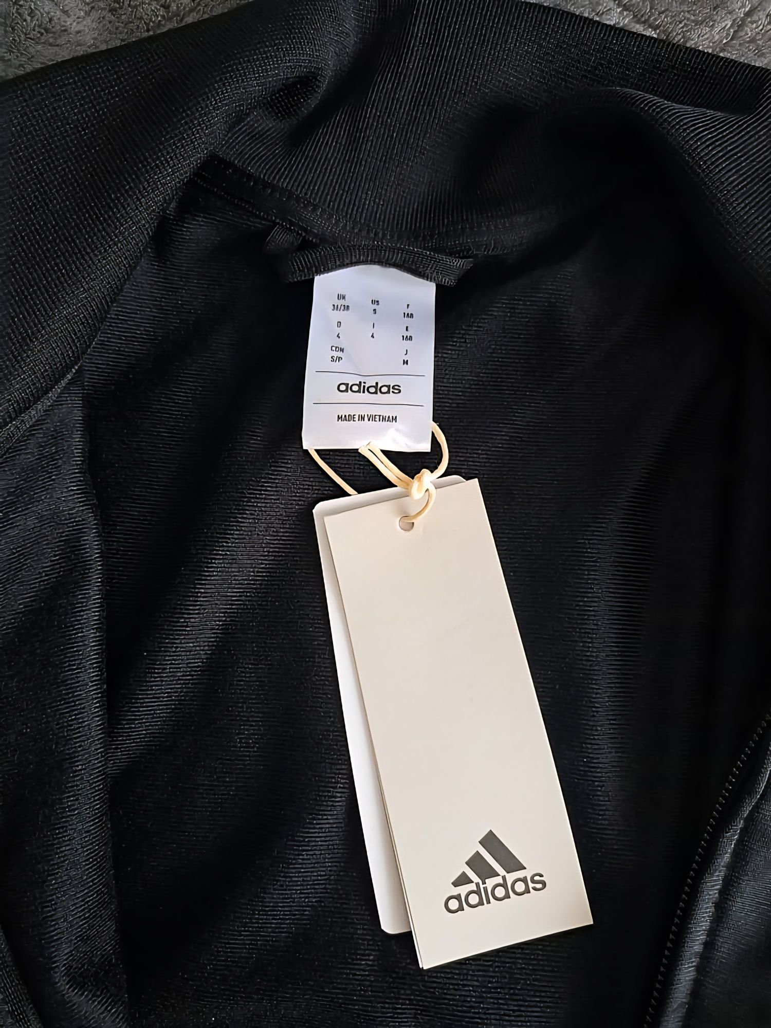 Чоловічий спортивний костюм adidas