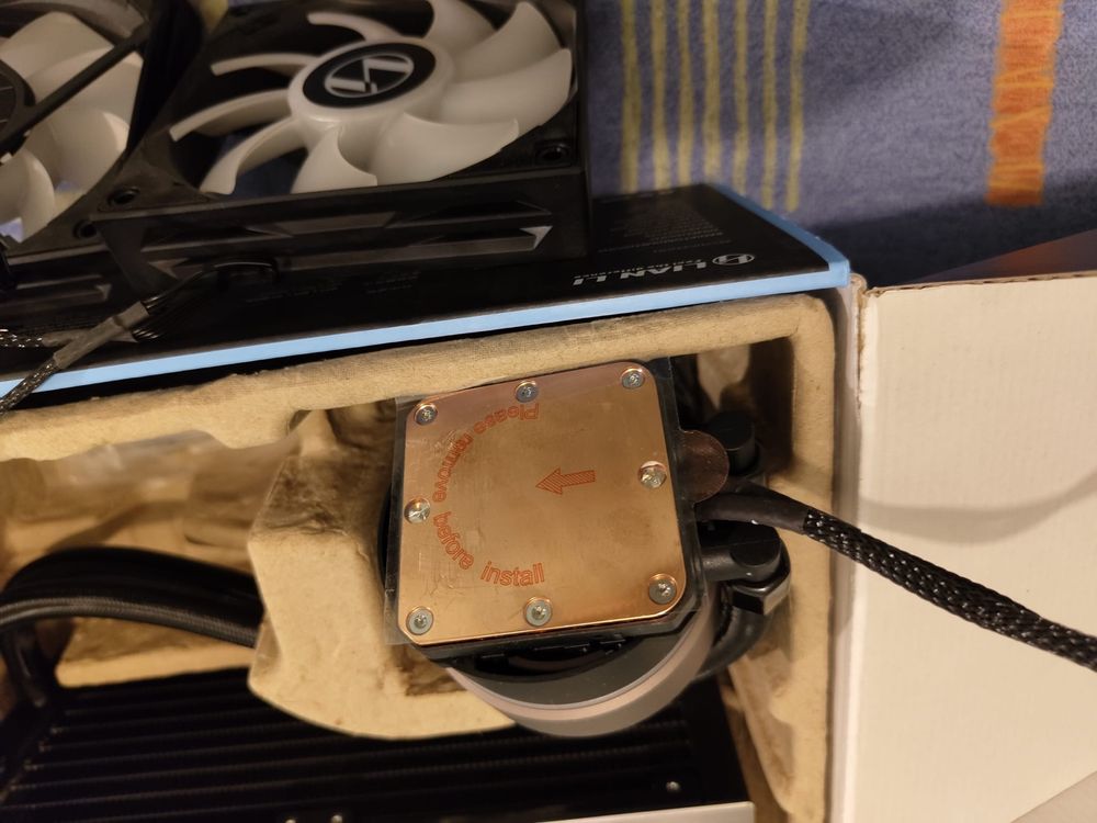 Water Cooler CPU AIO Lian Li GALAHAD RGB 240mm