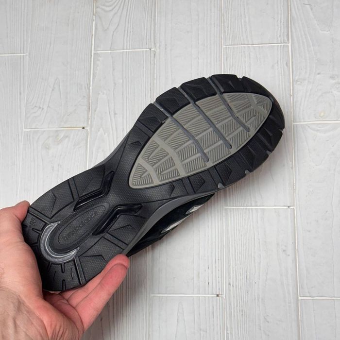 Чоловічі кросівки new balance 990 v5