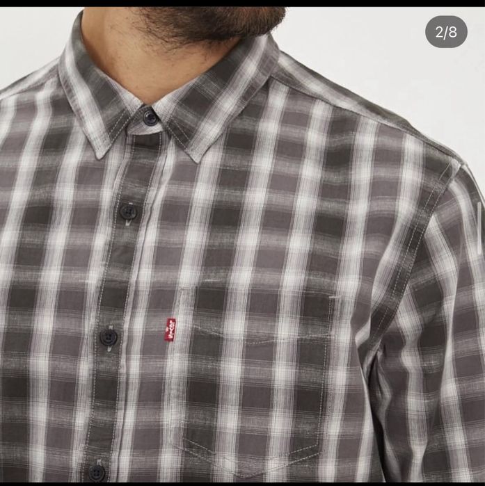 Рубашка Levi’s.