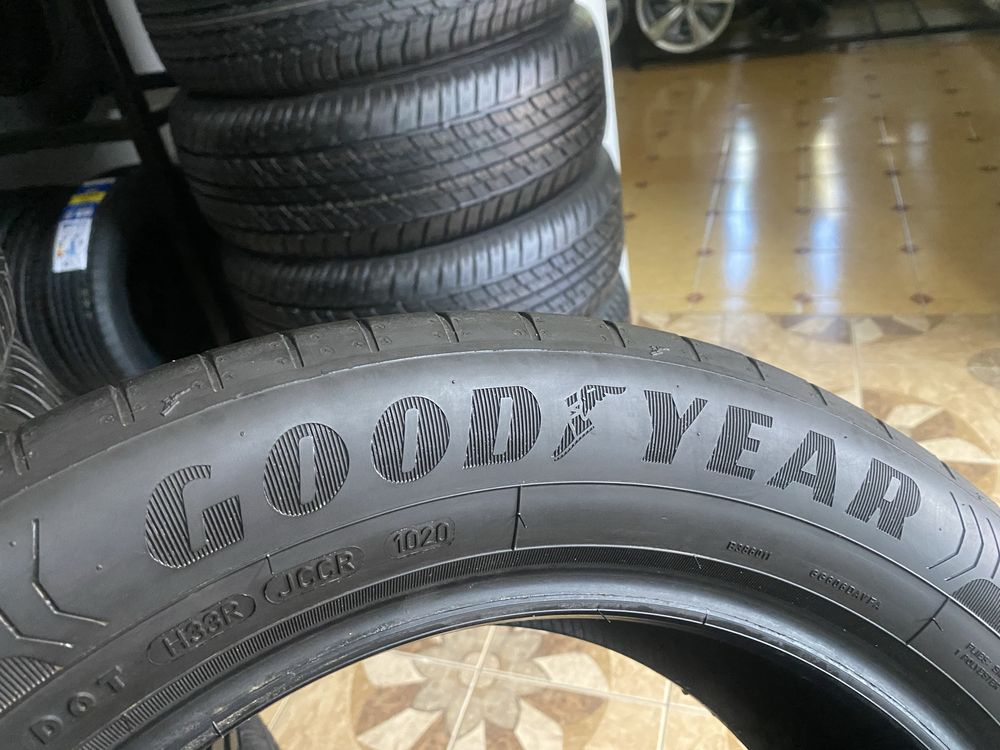 215/55/17 94V GOODYEAR EFFICIENT GRIP Performance