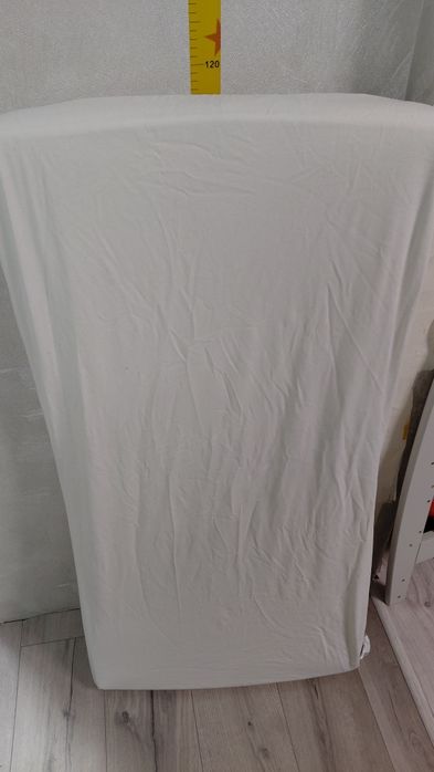 Дитяче ліжко з матрасом