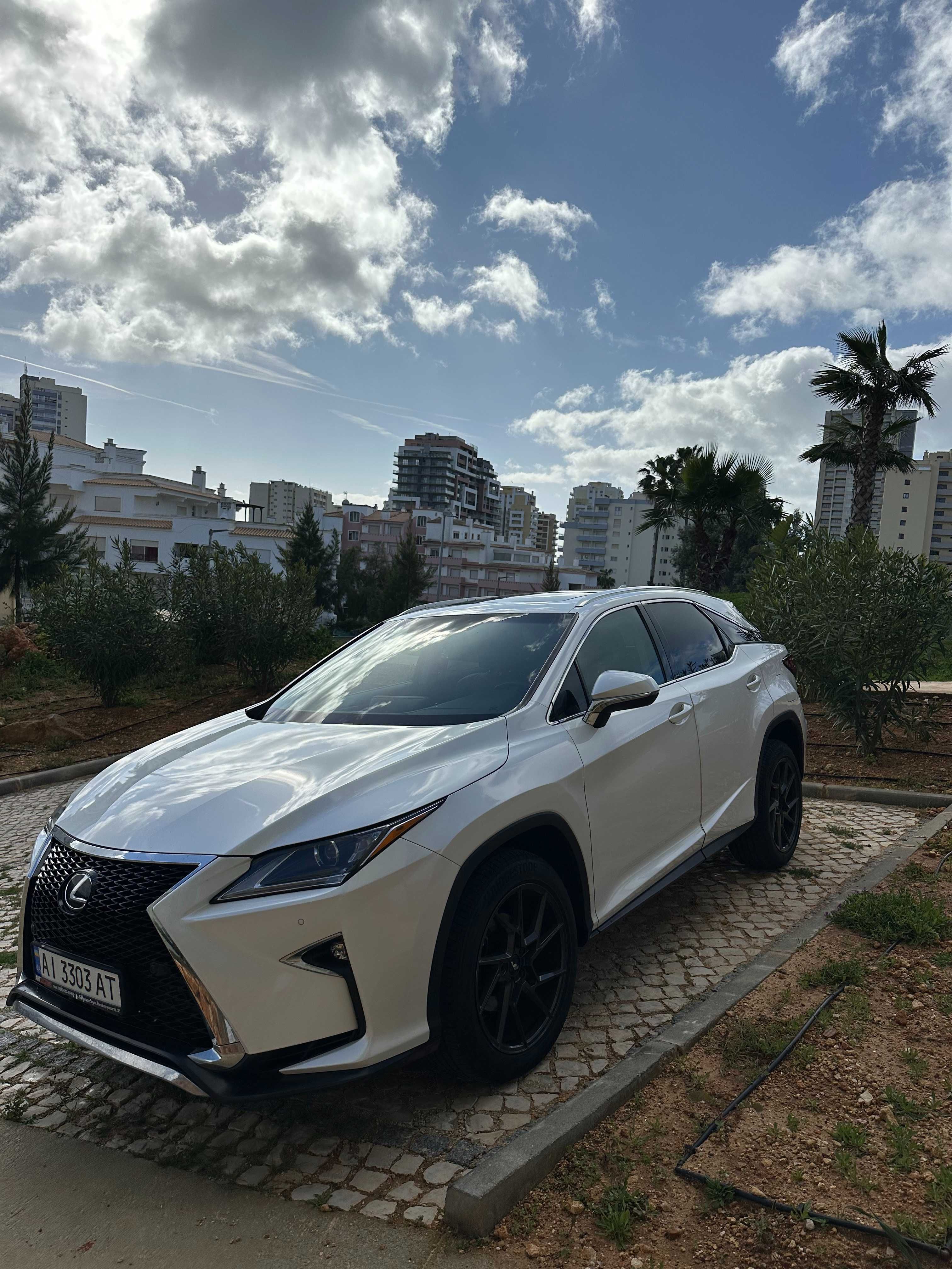 Продам Lexus RX350 2016