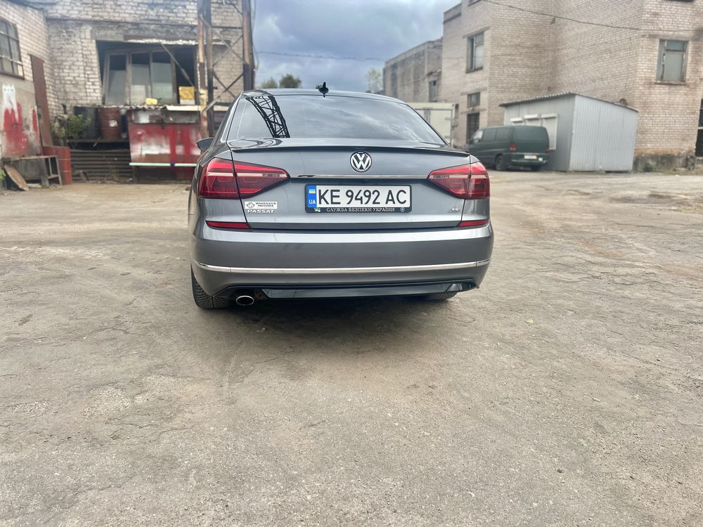 Volkswagen Пассат r-line passat B8