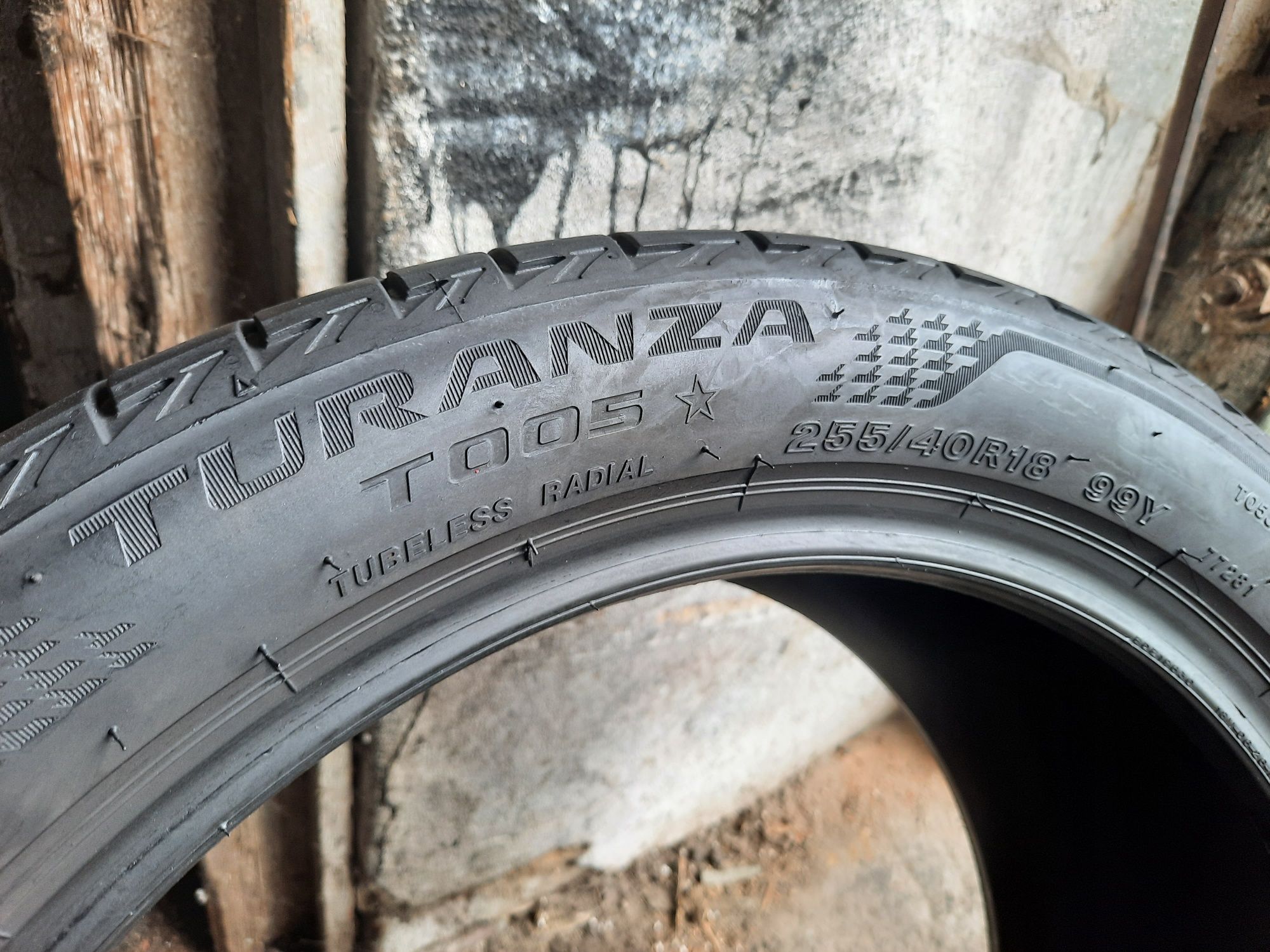 Літні шини 255/40 R18 Bridgestone Turanza T005 2шт. 80% 2021