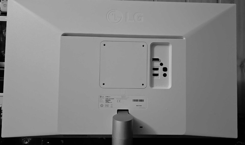 HP EliteDesk 800 G2 i Monitor LG 27 (UHD 4K) IPS