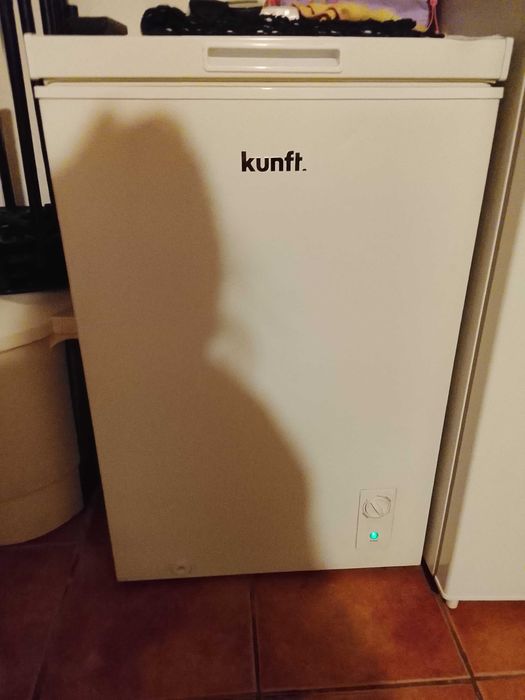 Vendo arca funciona bem entrega hoje em bom estado