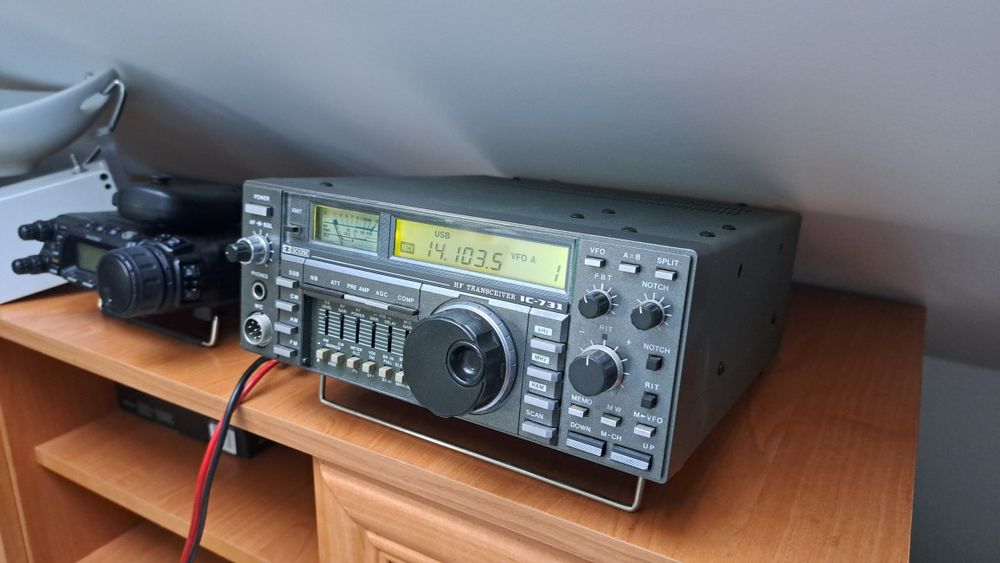 Radiotelefon KF TRX Icom IC-731 / IC-735