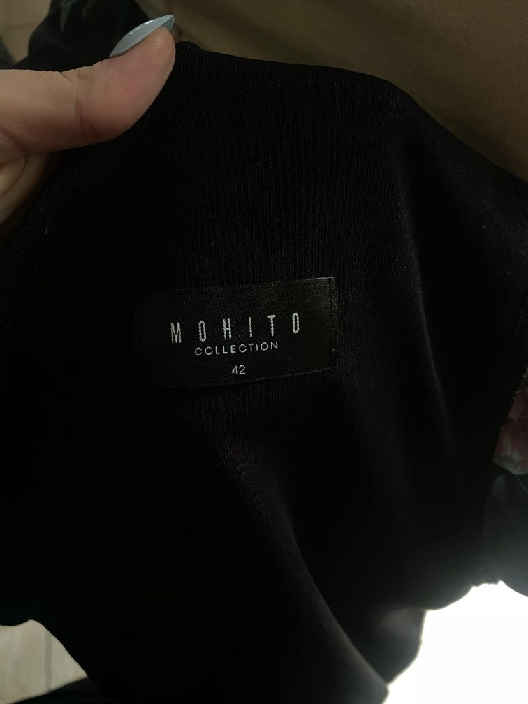 Sukienka dluga firmy Mohito