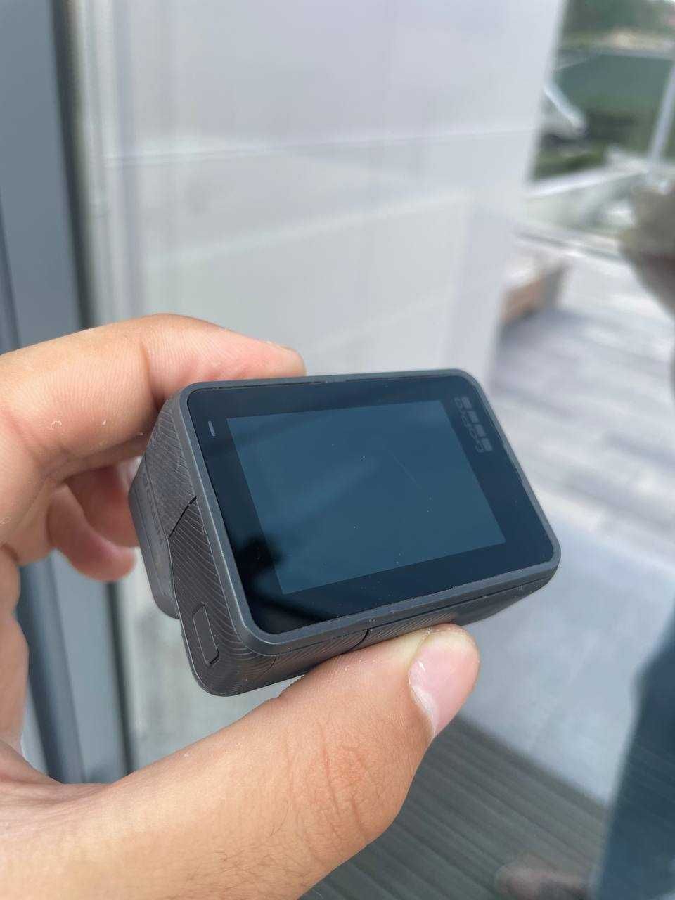 Екшн камера GoPro HERO6 Black з 2 акумуляторами та зарядним пристроєм
