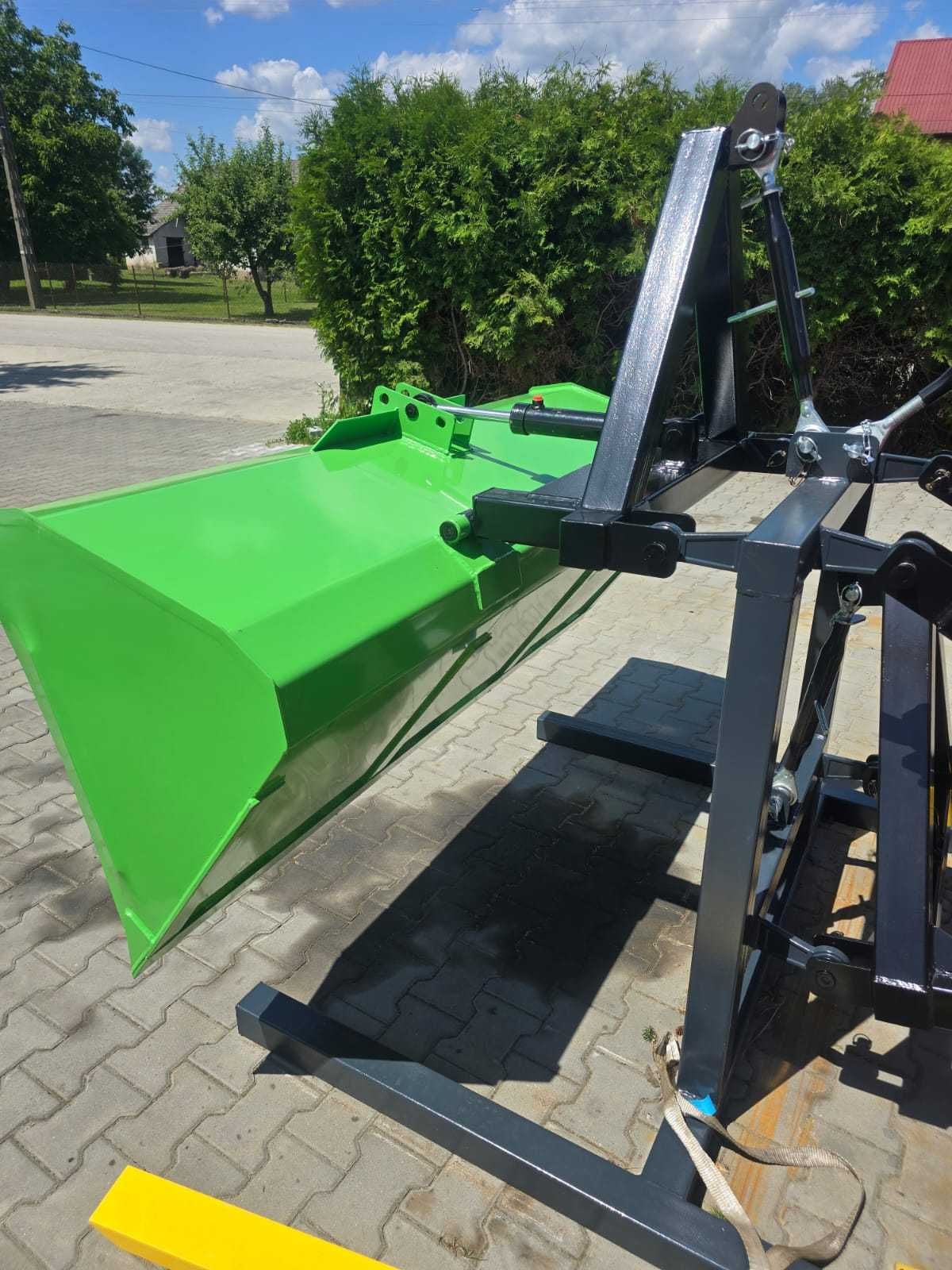 Łyżka na tuz z kiprem hydraulicznym Szufla Łycha transport