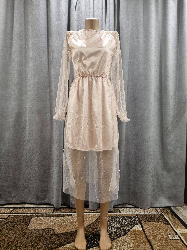 Платье сукня розмір 44 розовое