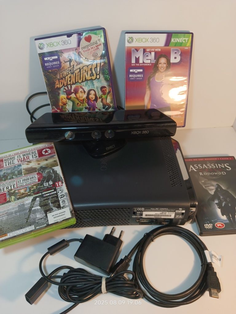 Xbox 360  KINECT  PAD plus 4 gry konsola automat