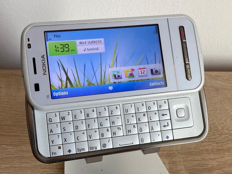 Nokia C6-00 Symbian vintage