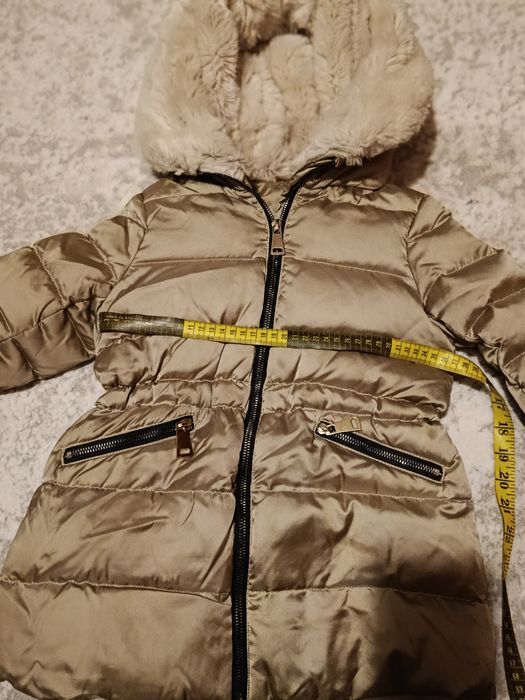 Гарненька зимова курточка для дівчинки 120см