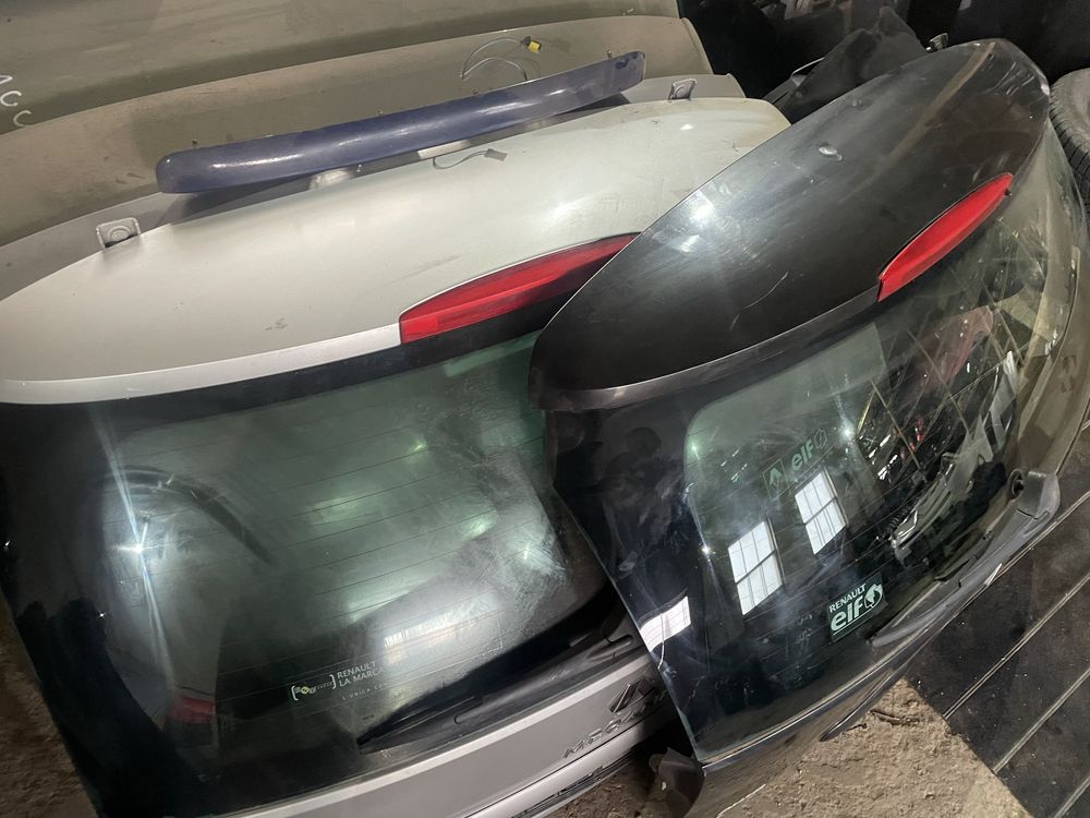 Кришка багажника renault megane 2 рено меган ляда двері кляпа