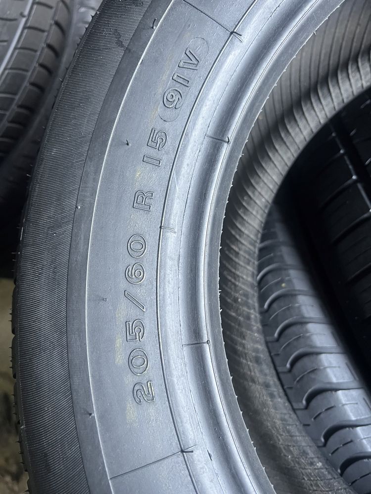 205/60/15 R15 Firestone F700 2шт