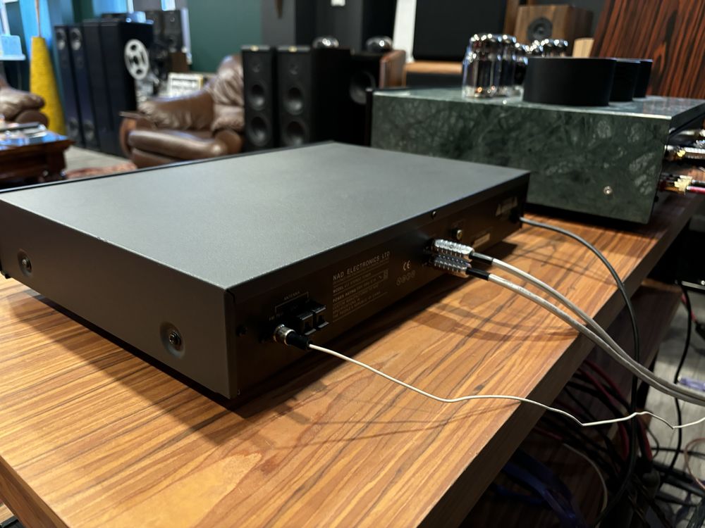 Tuner - NAD model 412