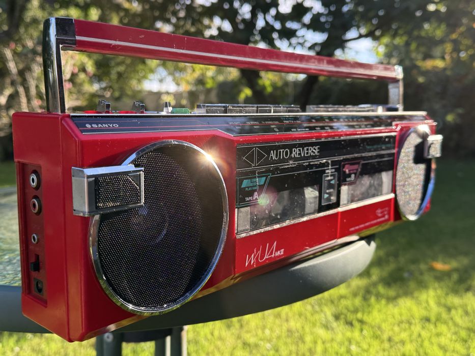 Продам магнитолу Sanyo wU4mk III