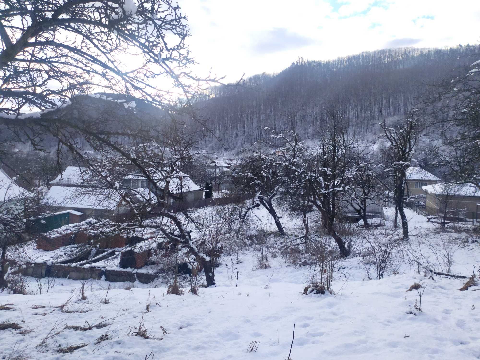 Дві ділянки з будинком.м.Косів, вул. НадГуком. Байка.Карпати. Гори.