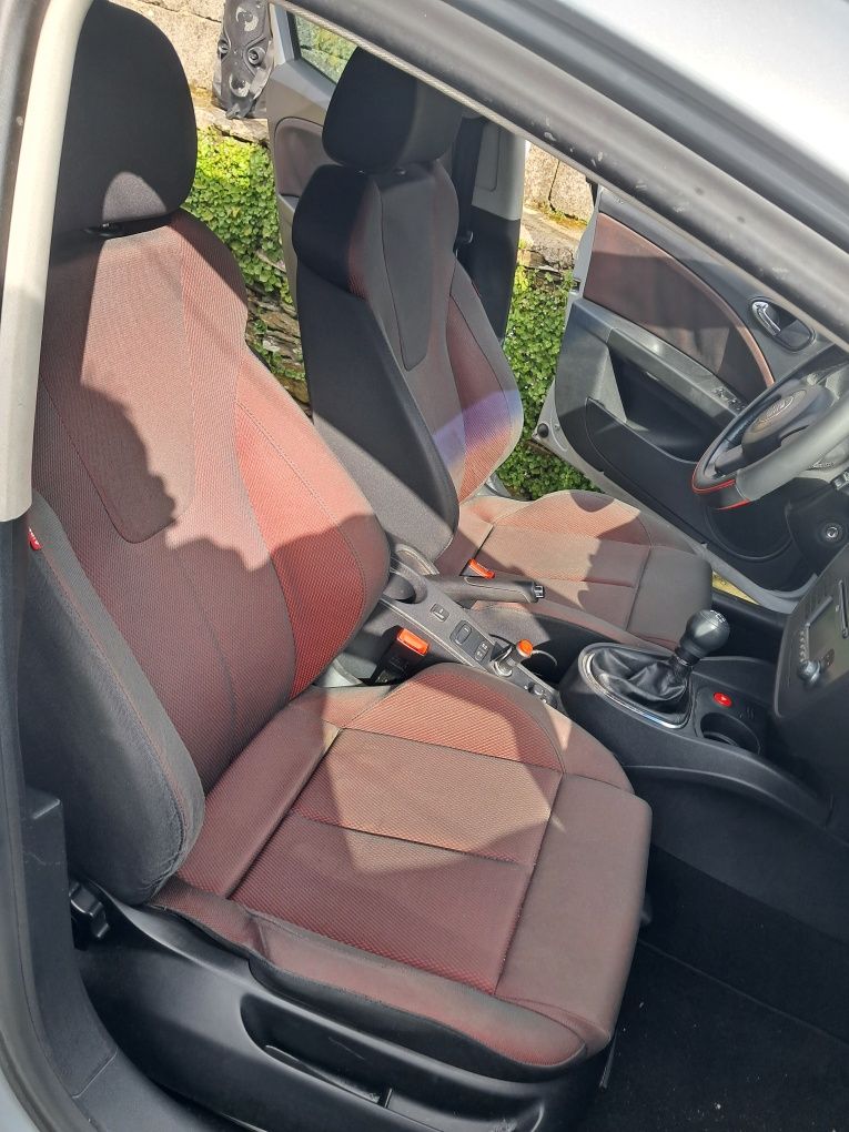 Seat Leon reference 157000 km
