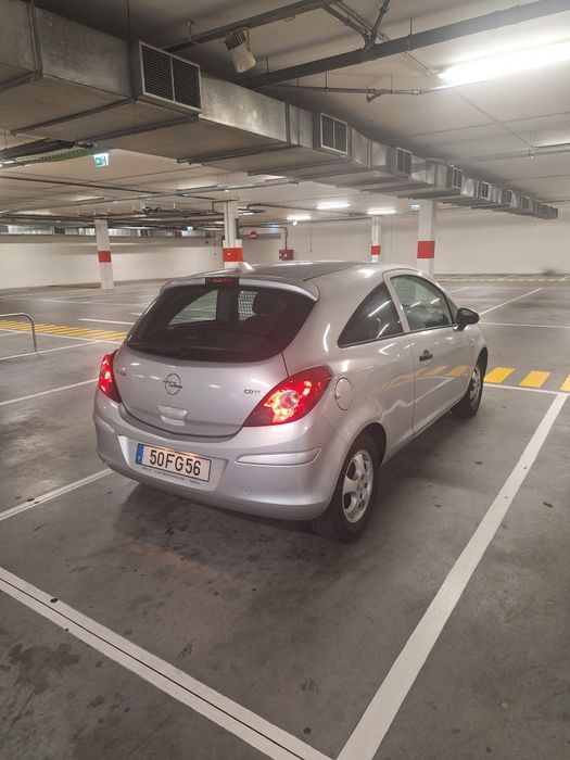 Oportunidade-Opel corsa comercial van 1.3 cdti 90 mil quilómetros.