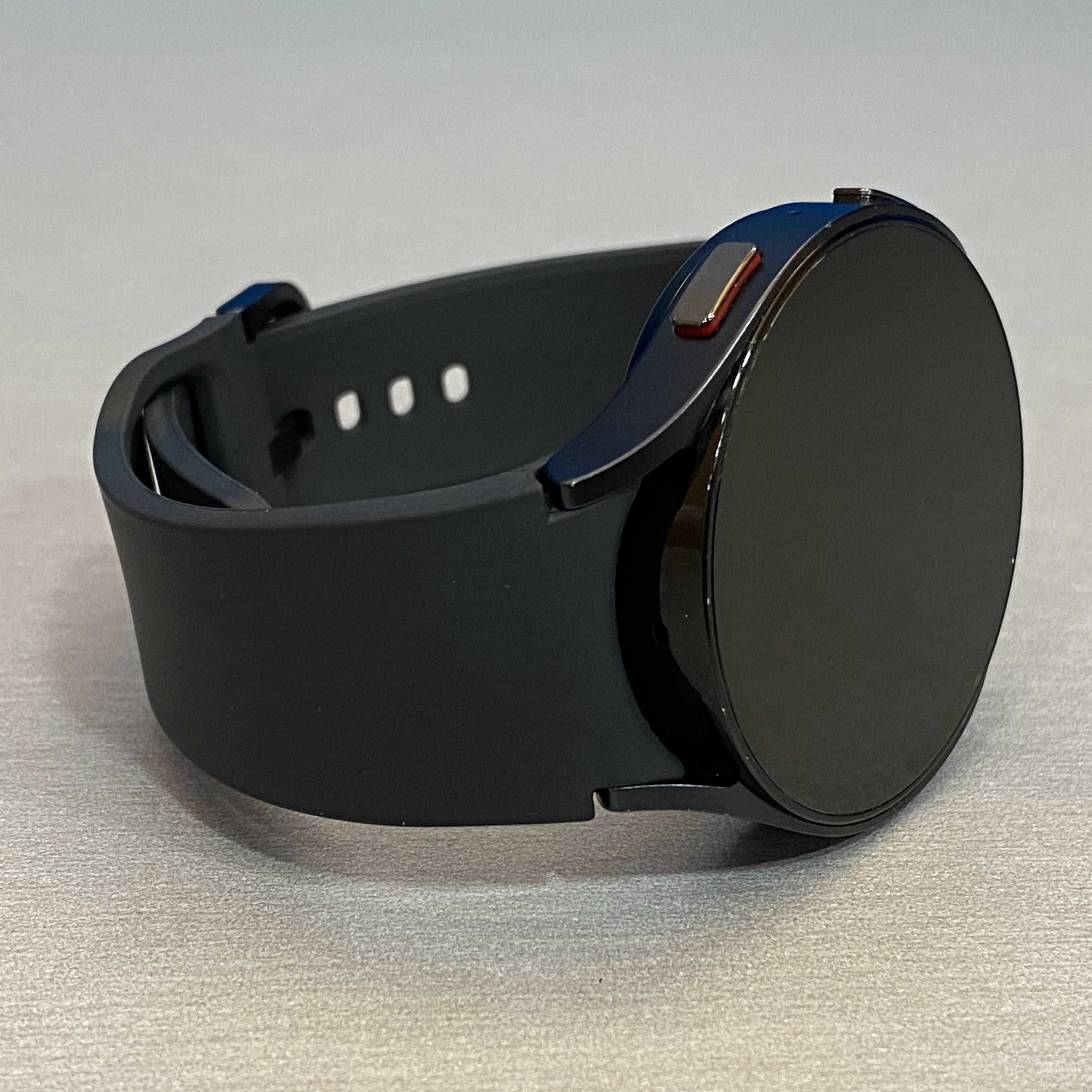 Samsung Galaxy Watch6 44mm BT (Graphite)