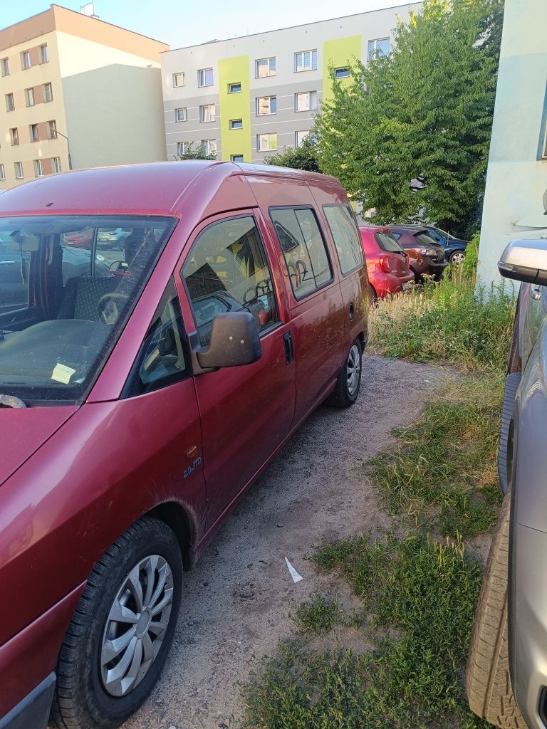 Fiat scudo ośmio osobowy