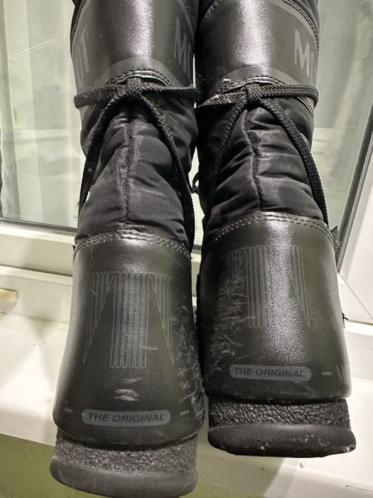 Зимові жіночі чоботи Moon Boot р.39
