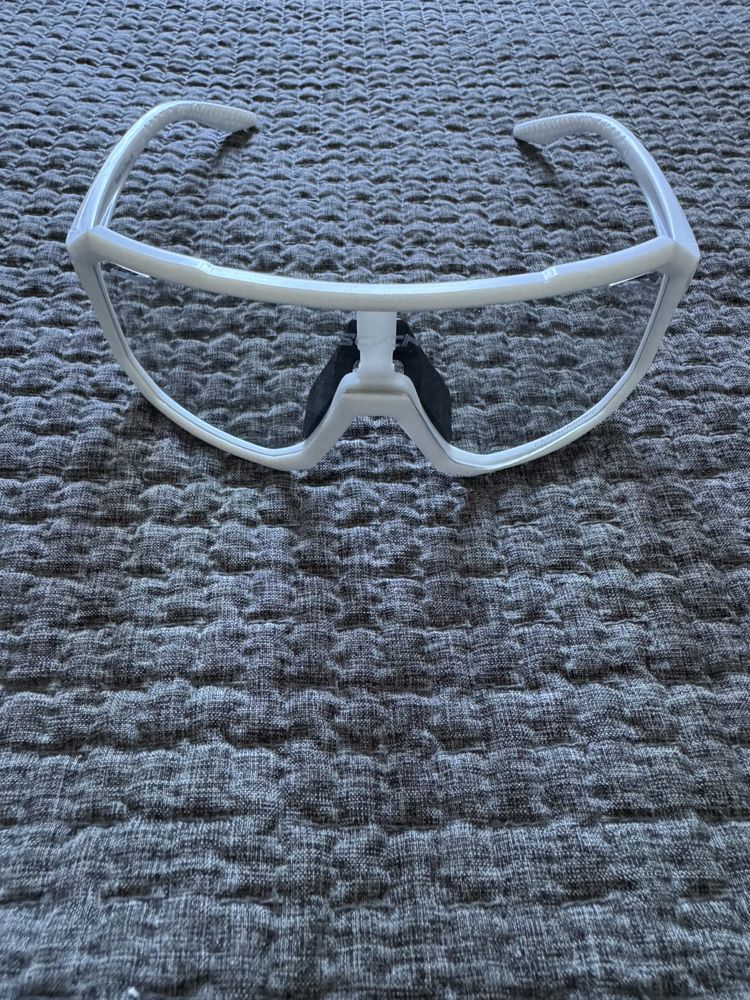 SCVCN Oculos Monocromaticos