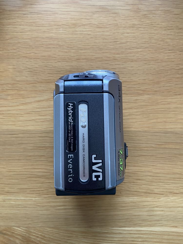 Видеокамера JVC GZ-MG130AH бу
