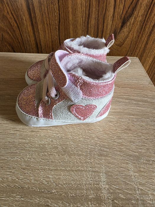 Buciki 3-6 miesięcy