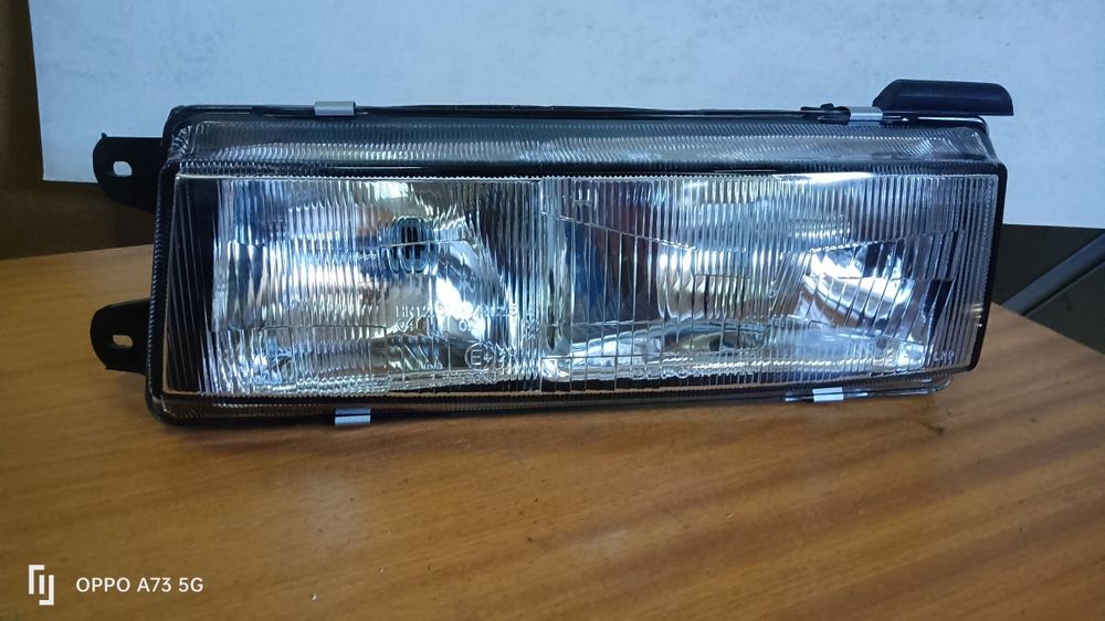 Farol Mitsubishi lancer ótica 1988 esquerda