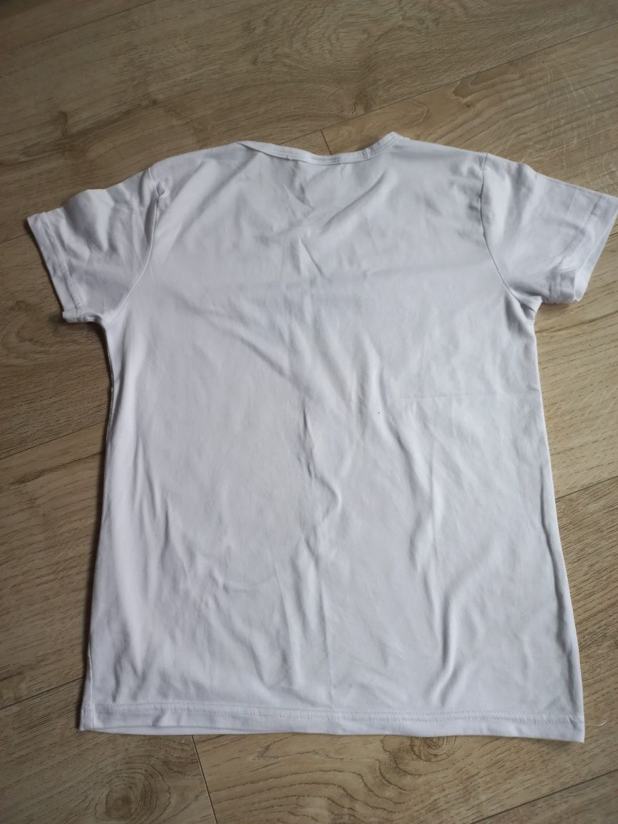 Biały t-shirt, rozmiar 140