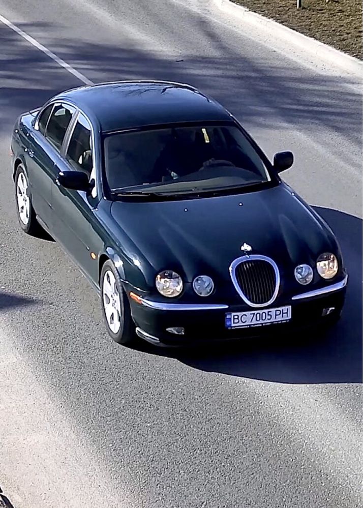 Jaguar s type ……