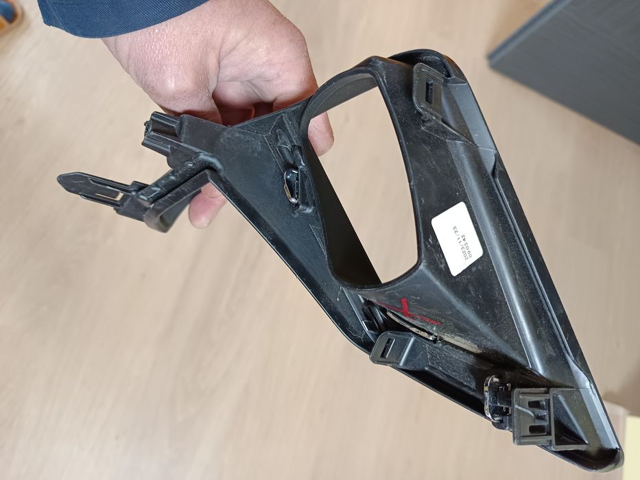 Toyota Land Cruiser J150 kratka zderzaka lewa