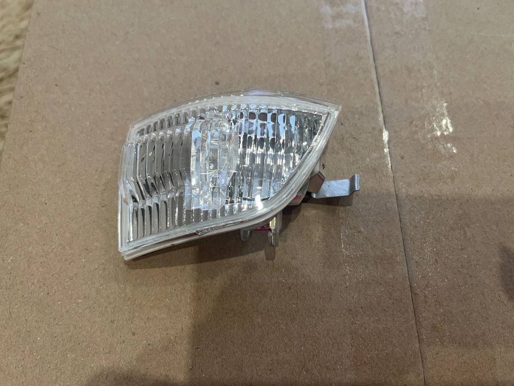 Поворотник в зеркало Ford Focus C-Max