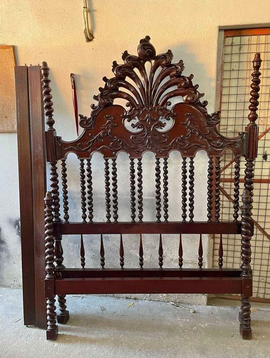 Cama de casal sem estrado