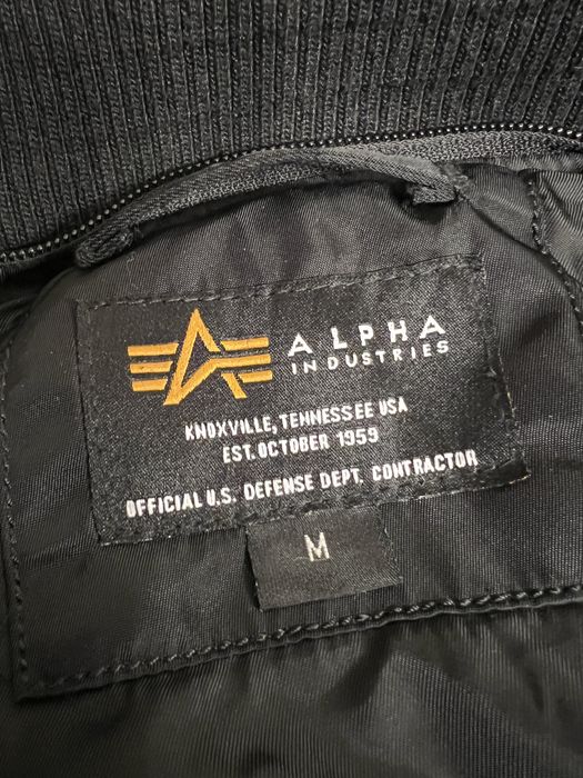 Kurtka Alpha Industries, FLYERS napis, logo CZARNA ciekawy model