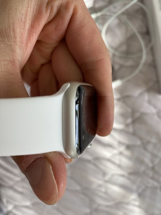 Продам apple watch 8 41mm як нові