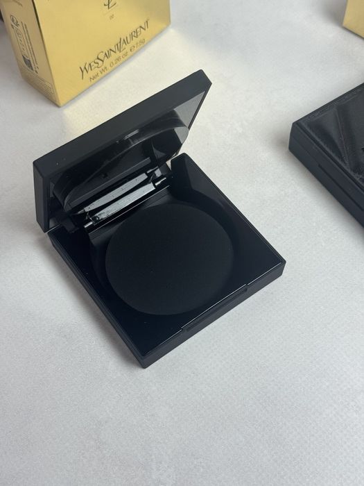 Пудра для обличчя Yves Saint Laurent