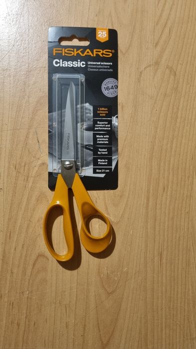 Nożyczki FISKARS CLASSIC 21 cm.