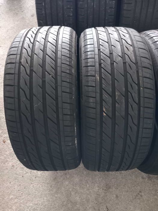 4 Pneus 225/35R20 como Novos