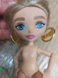 Шарнірна Міні-лялька Barbie Extra Ніжна леді mattel