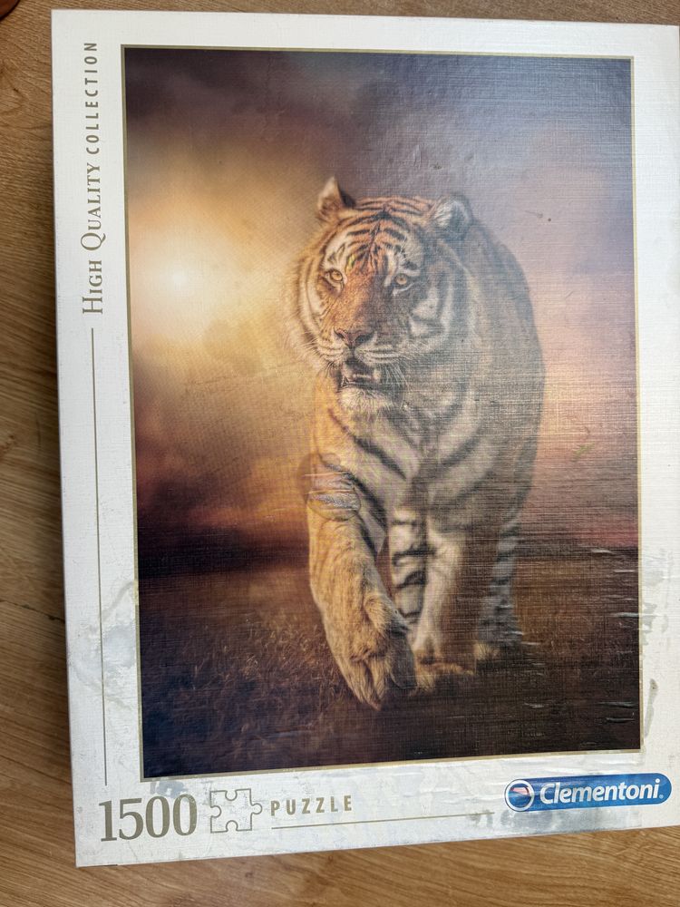 Puzzle 2000 elementow