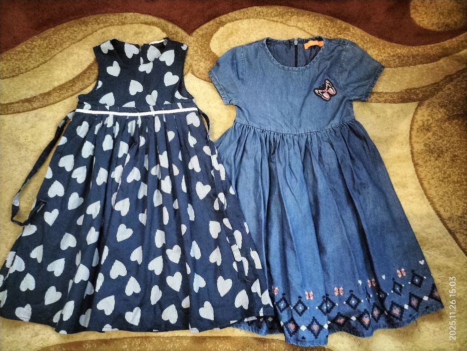 сукня для дівчинки на 5-6 років, лот ціна за дві
