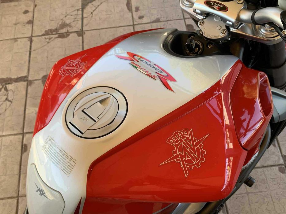 MV Augusta Brutale 1090RR